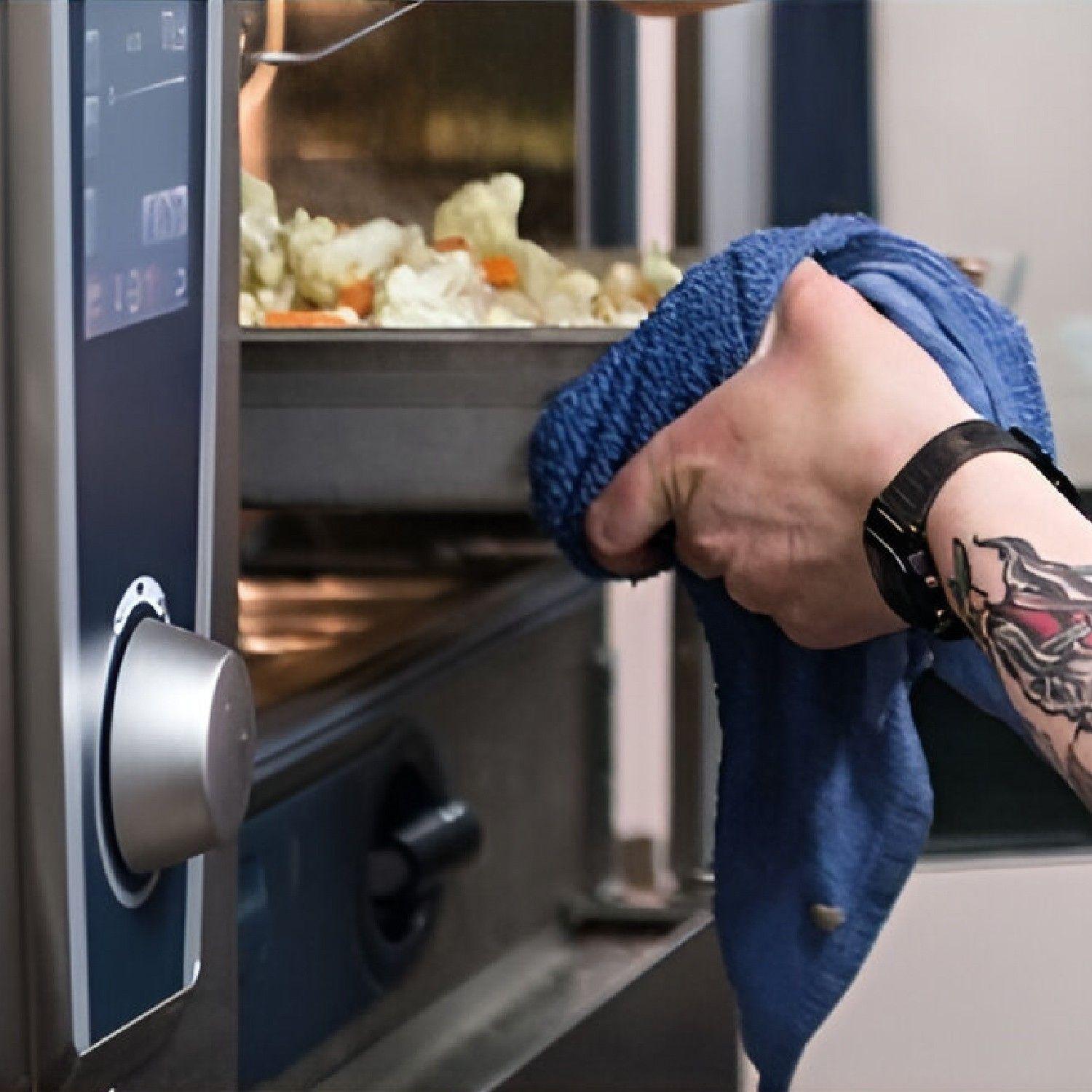 HORNO ICOMBI PRO XS 6 GN 2/3 TRIFÁSICO-4