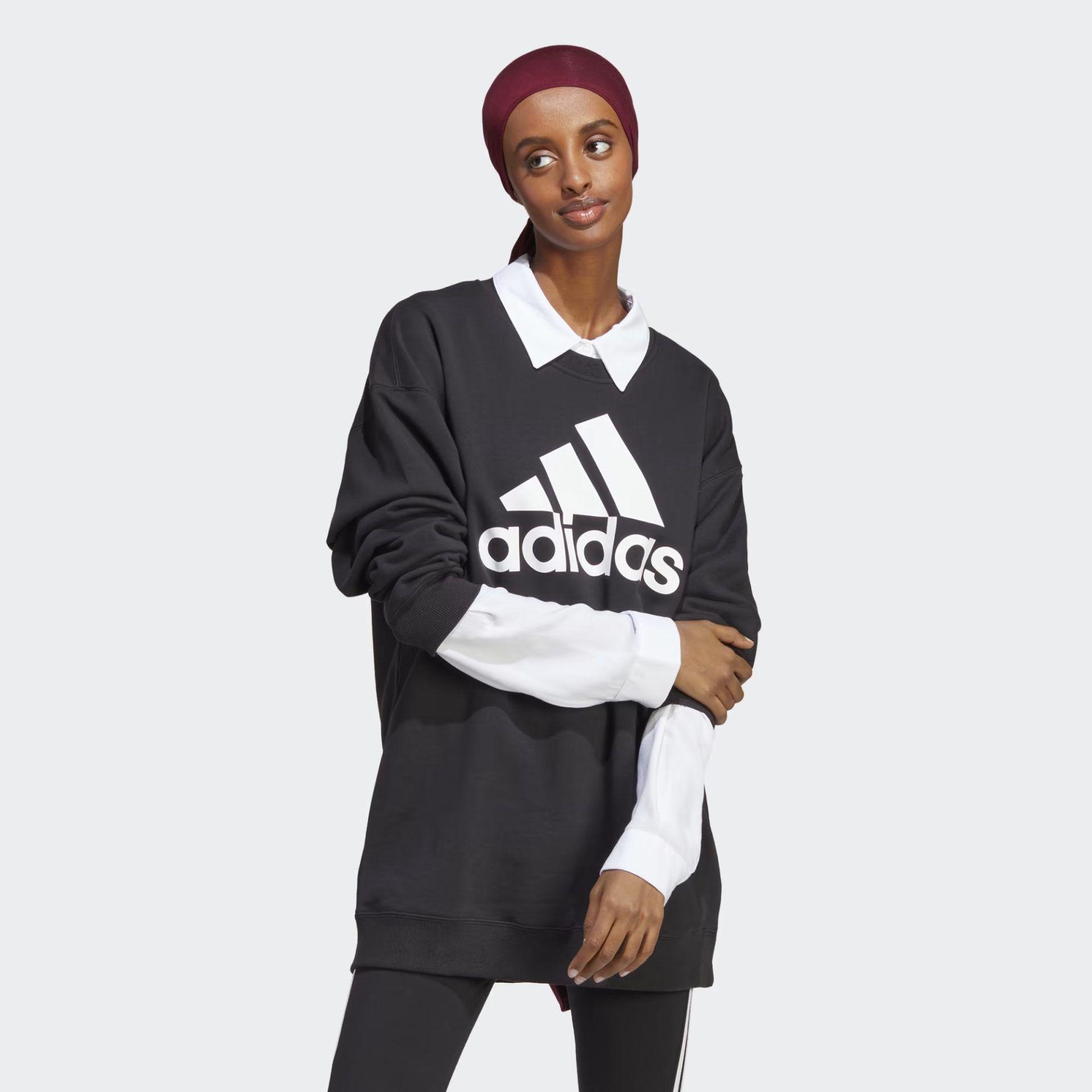 POLERA ADIDAS ESSENTIALS LOGO EXTRA GRANDE MUJER IC8798-1