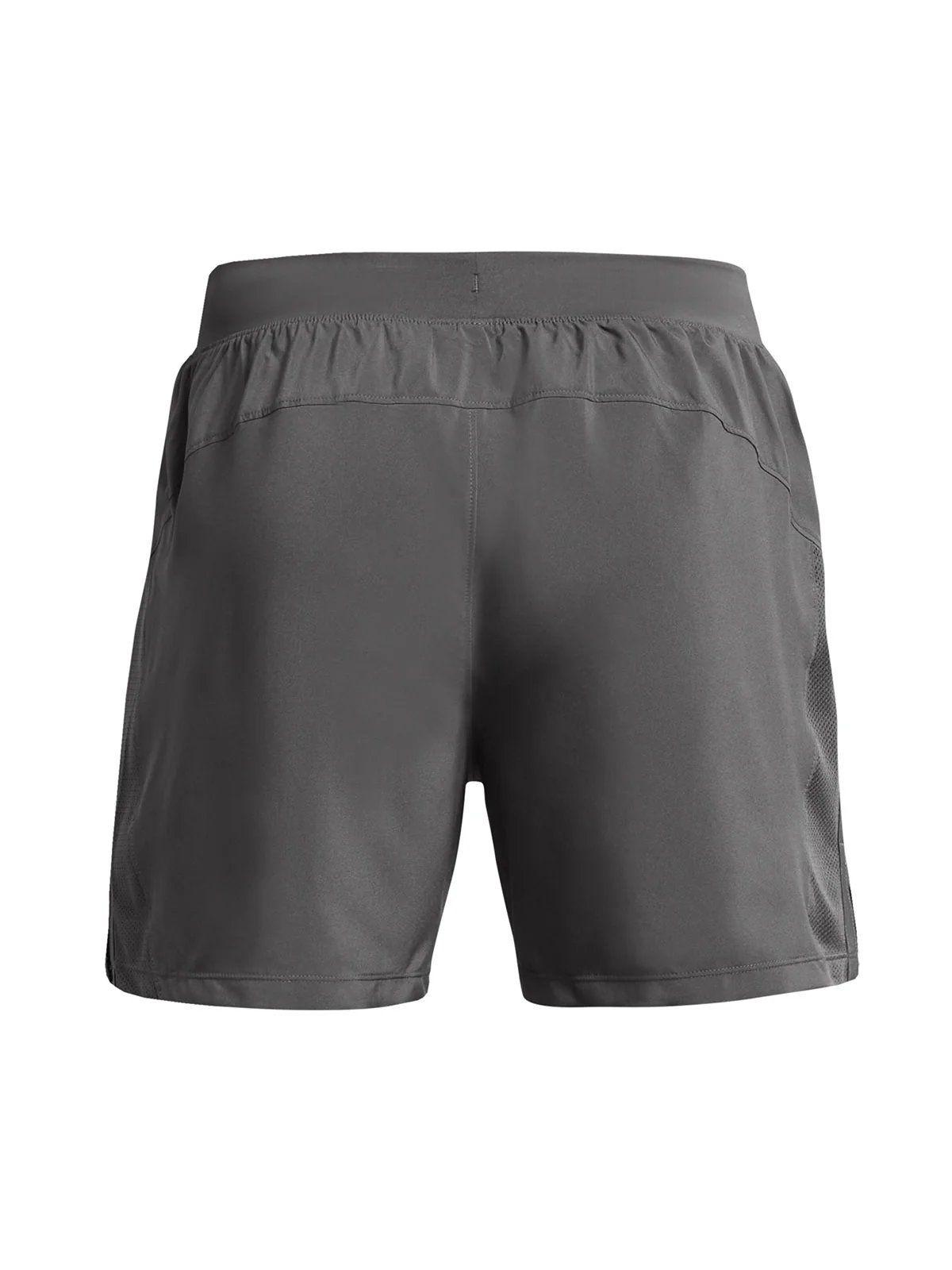 SHORT UNDER ARMOUR LAUNCH GRIS HOMBRE | 1382617-025-1
