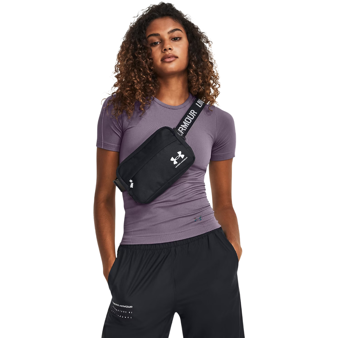 BANANO UNDER ARMOUR ESSENTIAL | 1378418-001-0