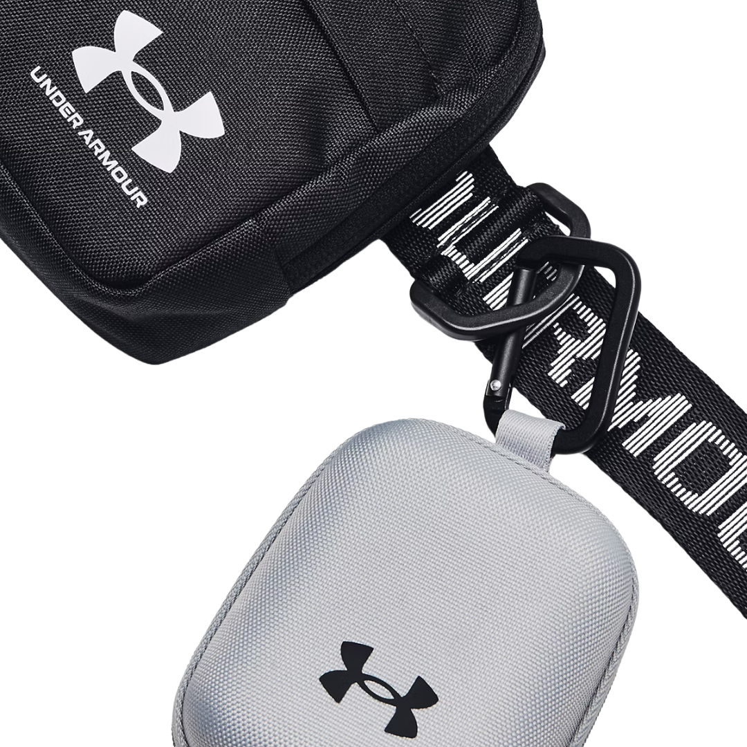 BANANO UNDER ARMOUR ESSENTIAL | 1378418-001-5