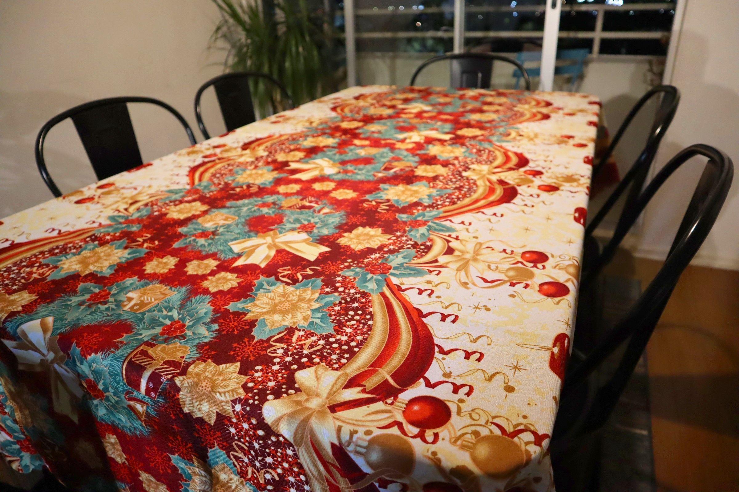 Mantel Navideño 210x150 flores -1