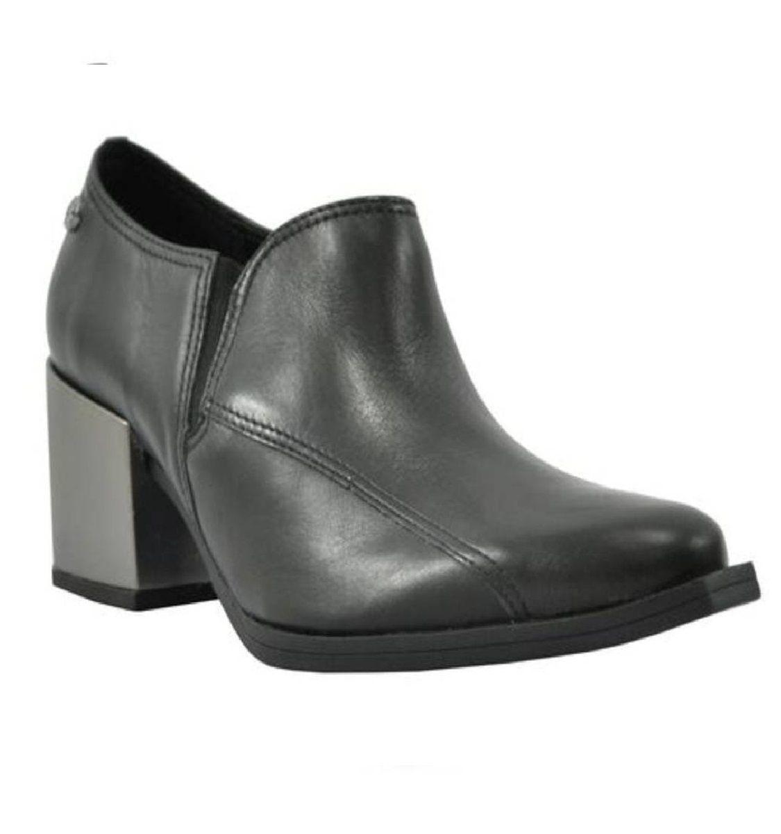 ZAPATO DE CUERO LISO NEGRO 9014427 DANUBIO Z-13-2