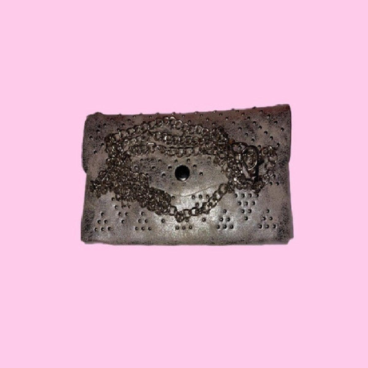 Cartera Plateada De Mano/ Convertible B6-0