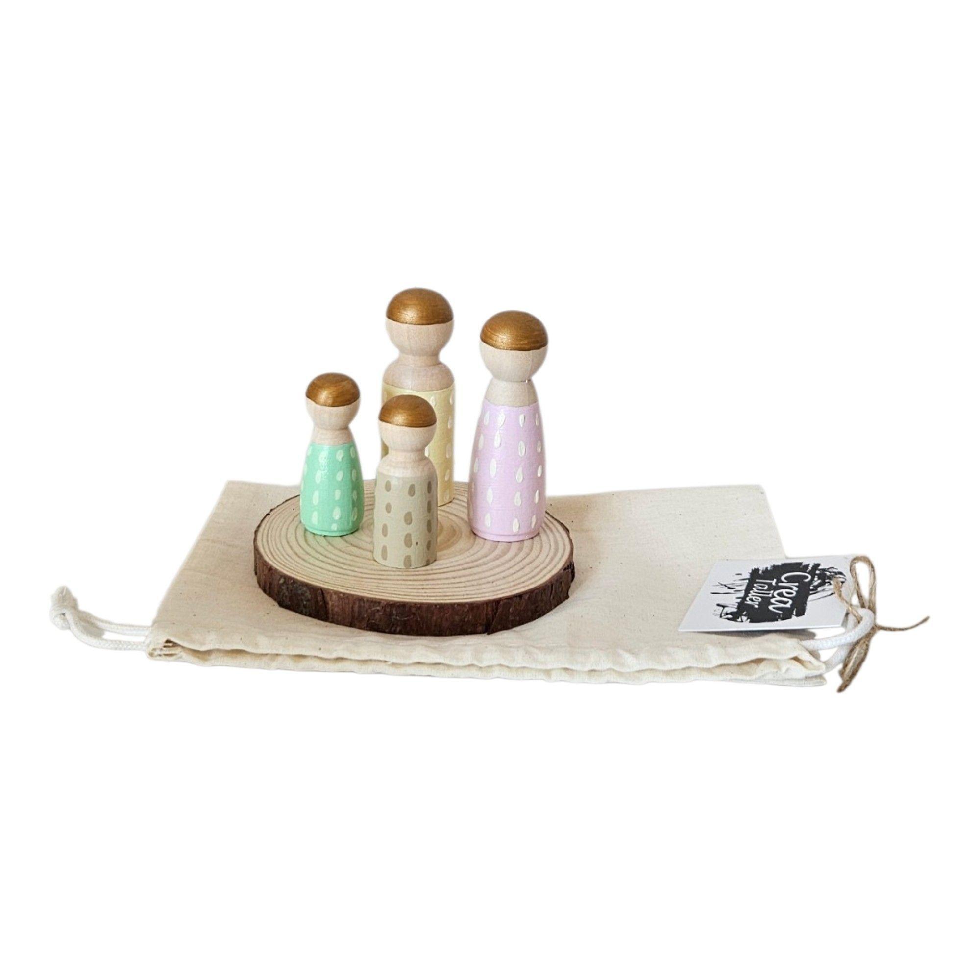 4 personas Familias de madera-2