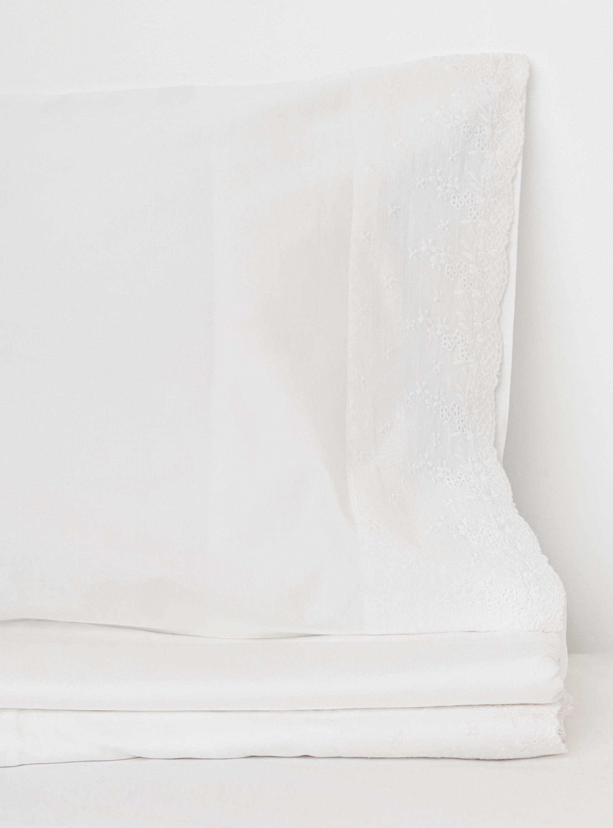 Sábana Broderié Mod Dominga 300 H.100% Algodón satinado-4