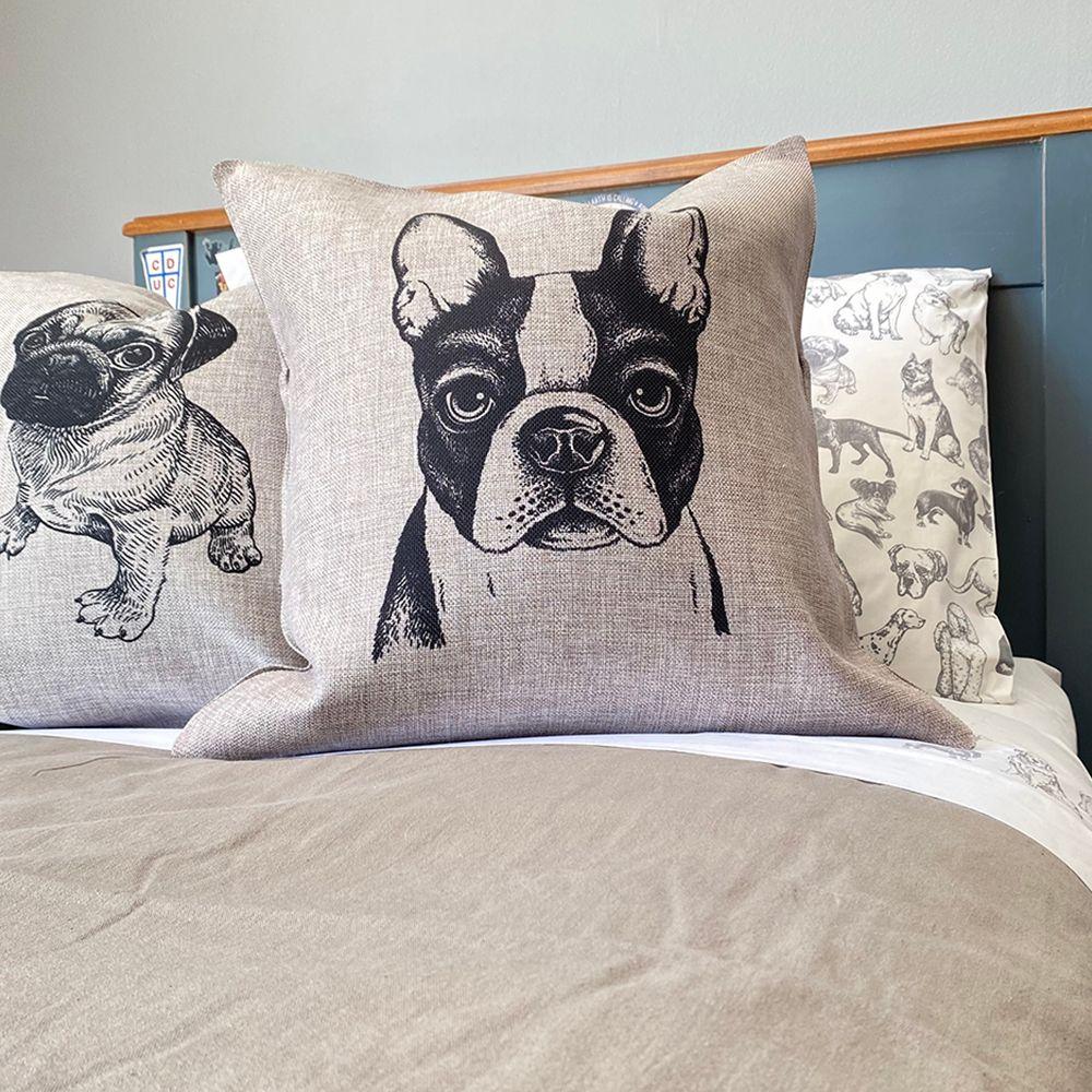 Cojín Black Bulldog 45x45-2