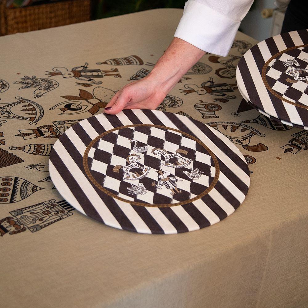 Mantel Cascanueces Dorado - 180 x 350 cm. - Organza Mostaza (12 Puestos)-2