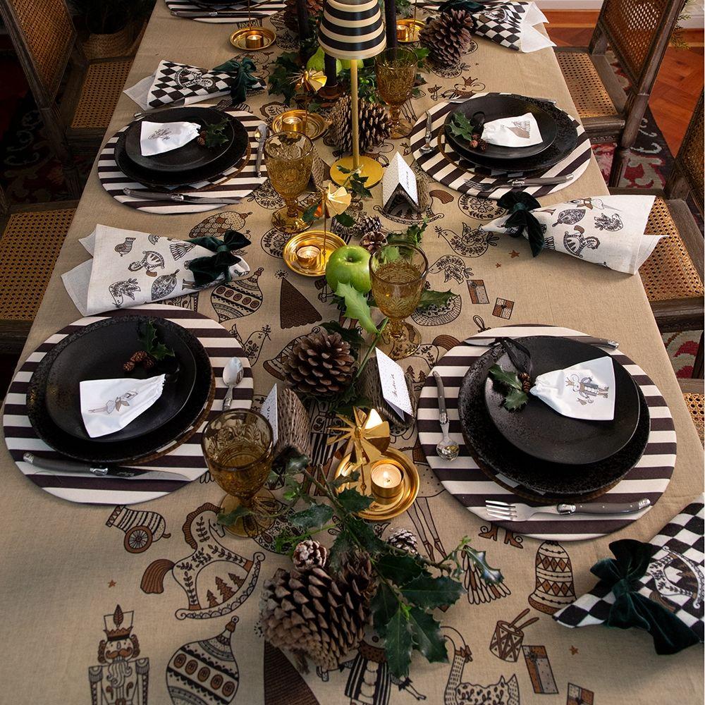 Set 4 Bajoplatos, Cascanueces Dorado - 35 cm. - con base-3