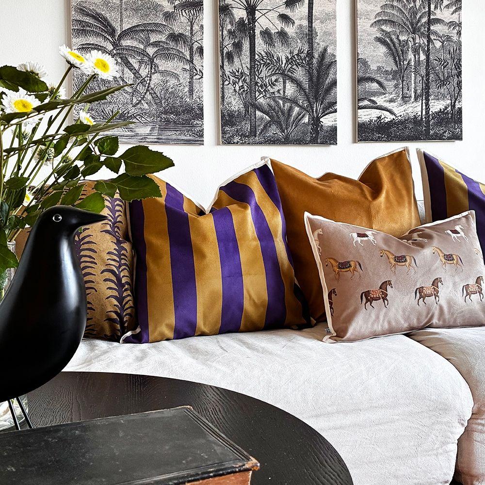 Cojin Rayas Oro Morado - 60x60-2