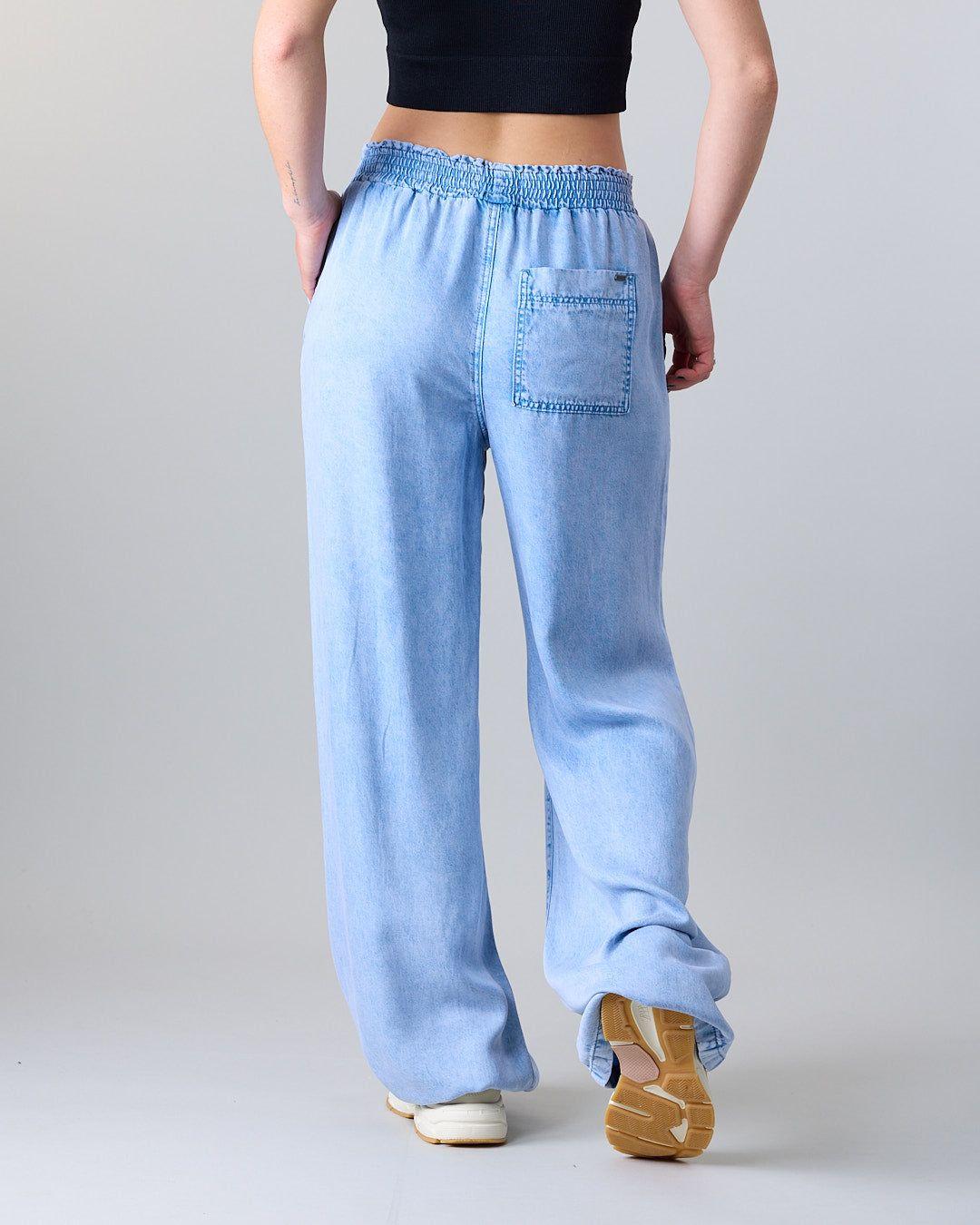 Pantalon Mujer Tencel cintura elasticada Celeste Polemic-3