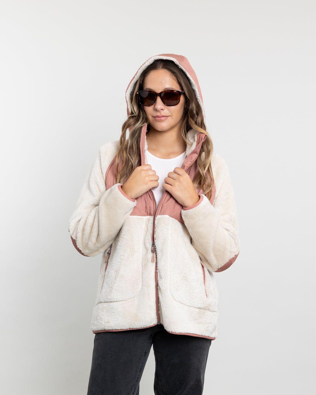 Poleron mujer Polar Shaggy Acolchado con gorro Crema Polemic-4