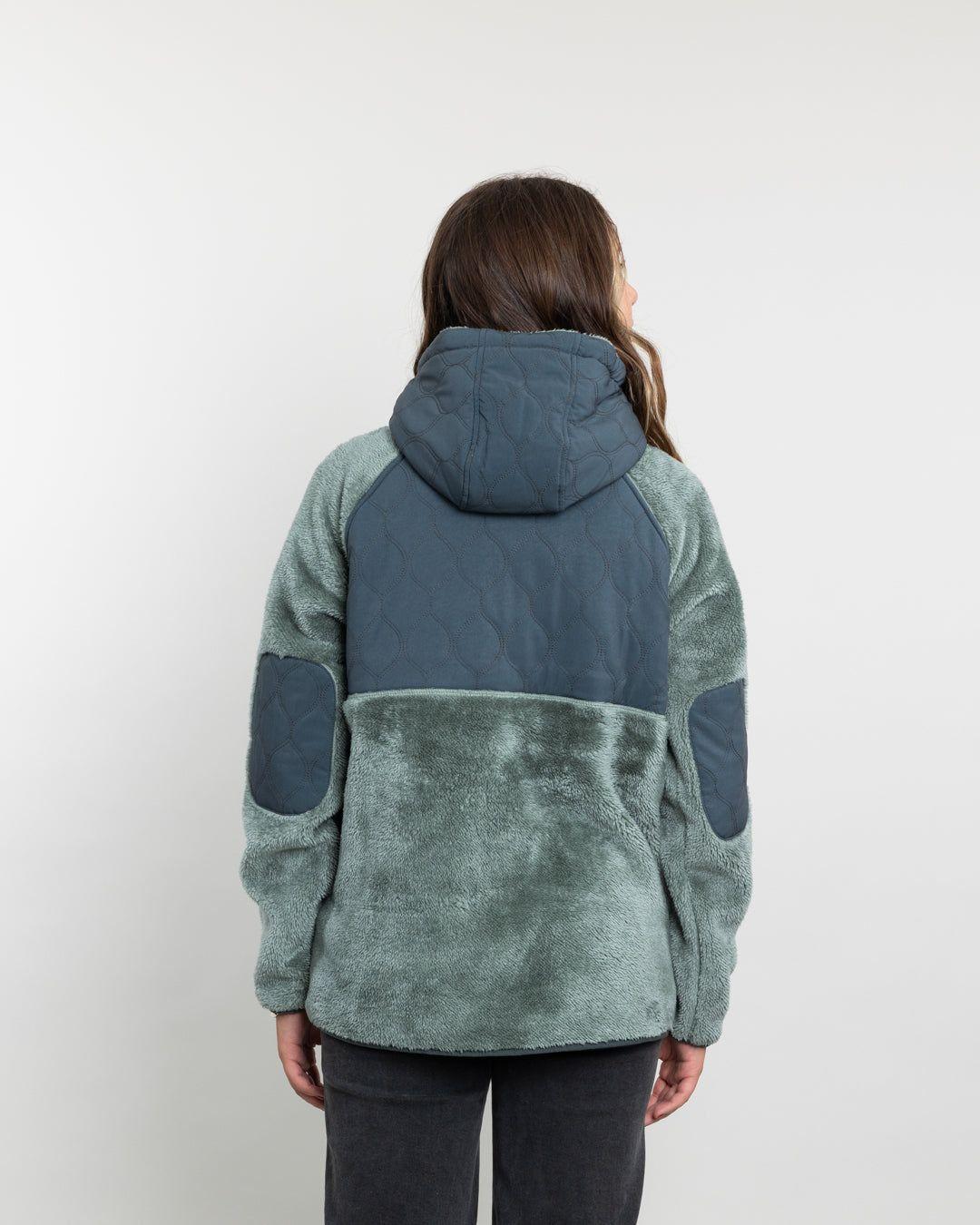 Poleron mujer Polar Shaggy Acolchado con gorro Polemic-3