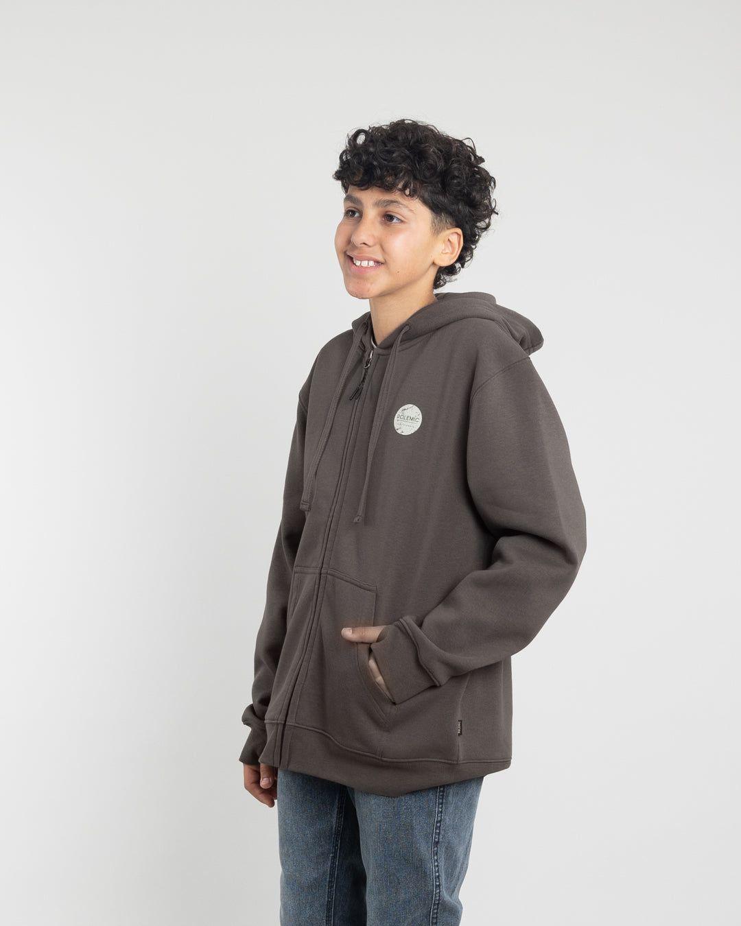 Poleron con cierre y gorro Invierno Café niño POLEMIC-0