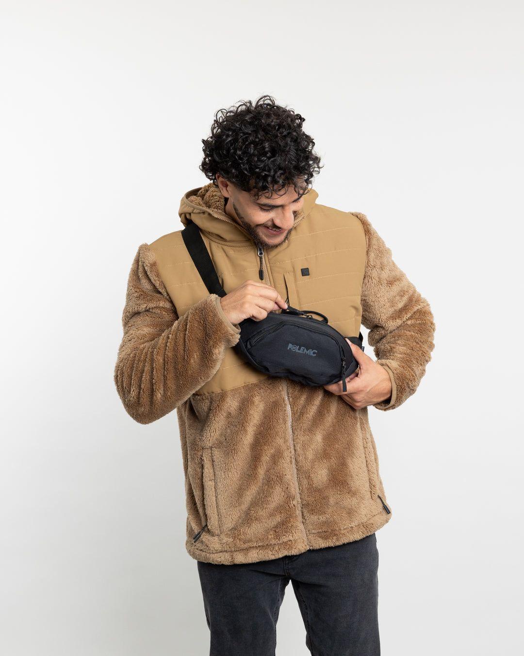 Poleron hombre Polar Shaggy aplicación tela con gorro 8731 Polemic-3