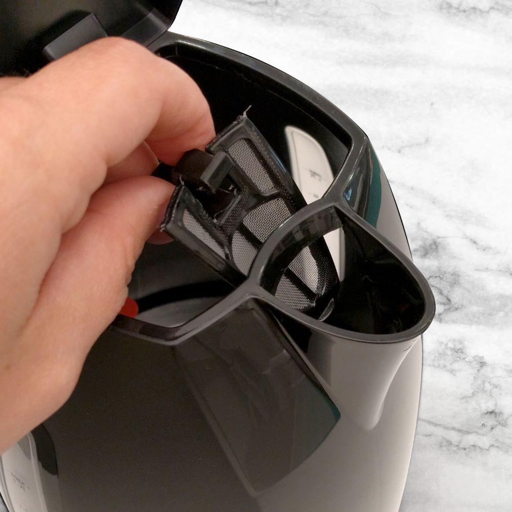 Hervidor Eléctrico Negro Black+Decker-2