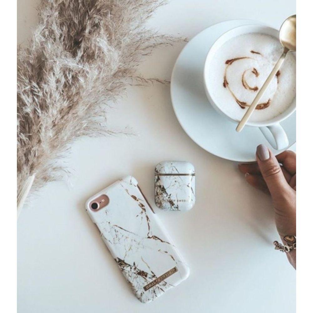 Case Compatible con AirPods Carrara Gold Ideal Of Sweden-4