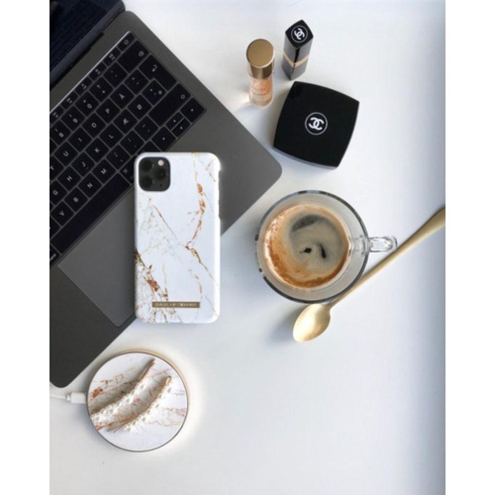 Case Compatible con AirPods Carrara Gold Ideal Of Sweden-5