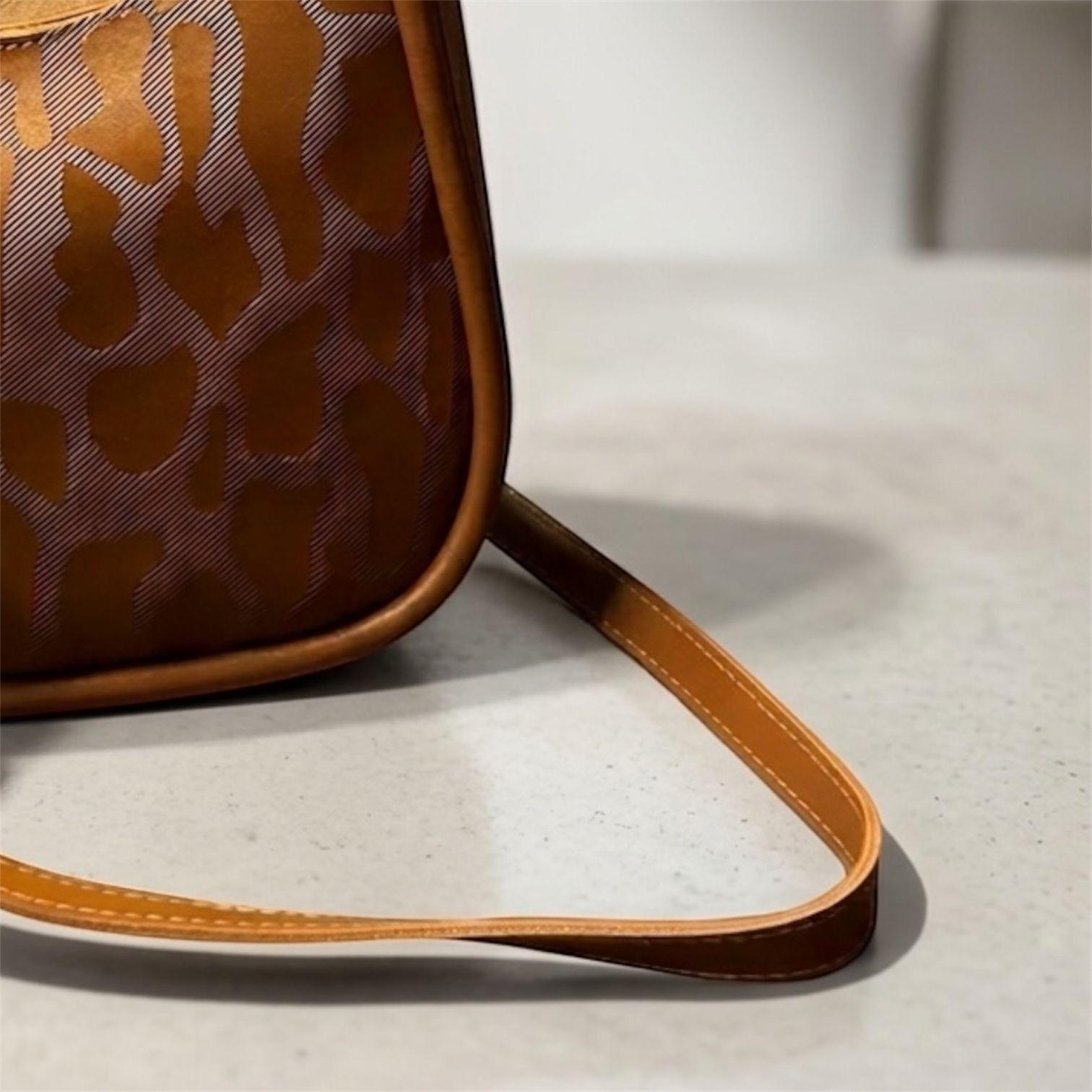 CARTERA BANDOLERA ELEGANTE-2