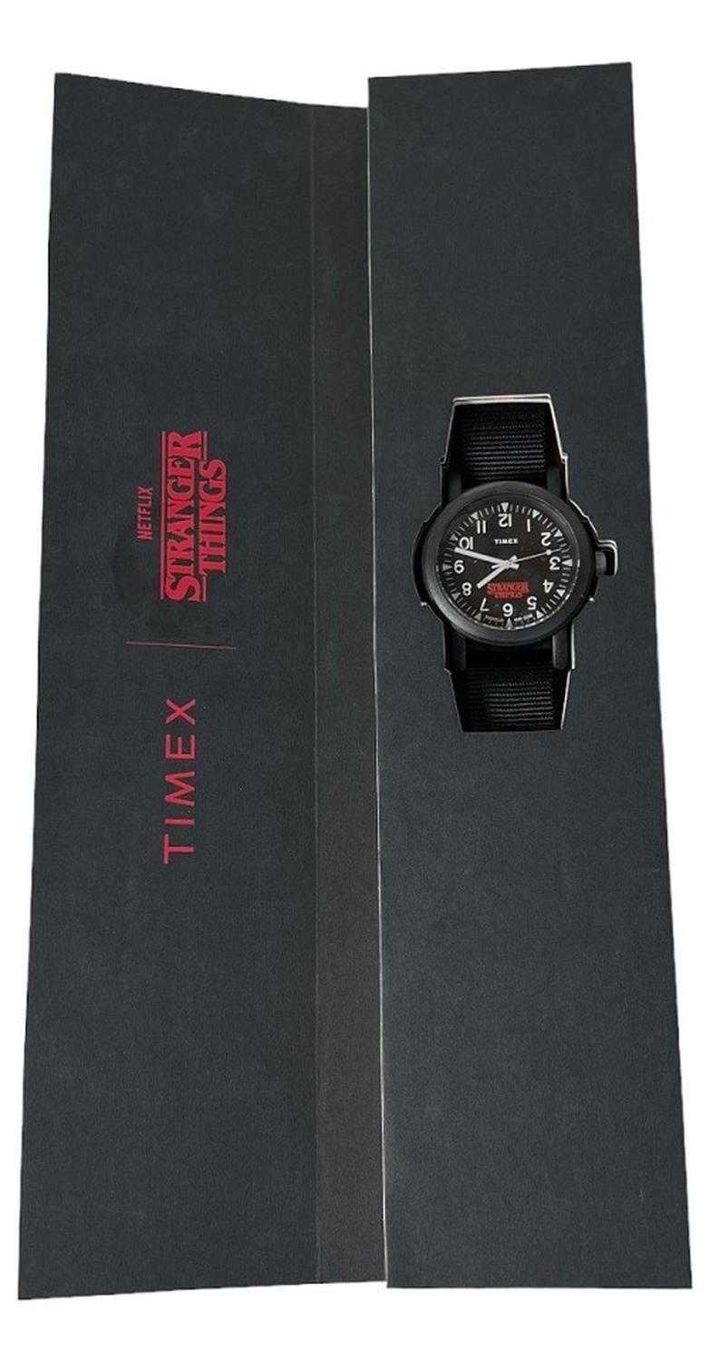Reloj Timex X Stranger Things Tw2v50800-7