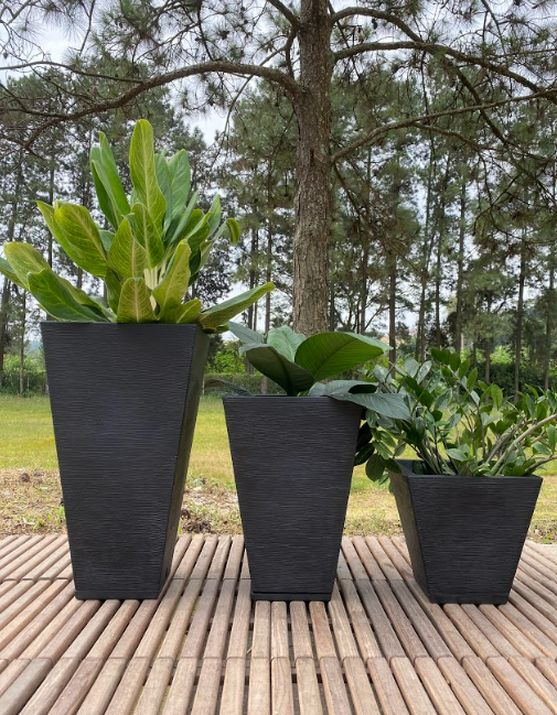 MACETERO FLORIDIS ZURIQUE NEGRO 55CM CON PLATO-3