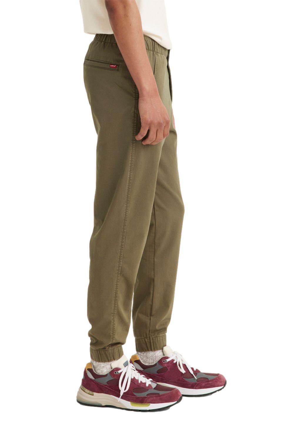 Pantalón Hombre XX Chino Jogger III Oliva Levis A4761-0001-1