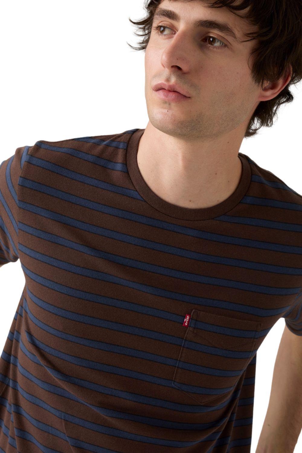 Polera Hombre Classic Pocket Tee Café Levis 19342-0438-3