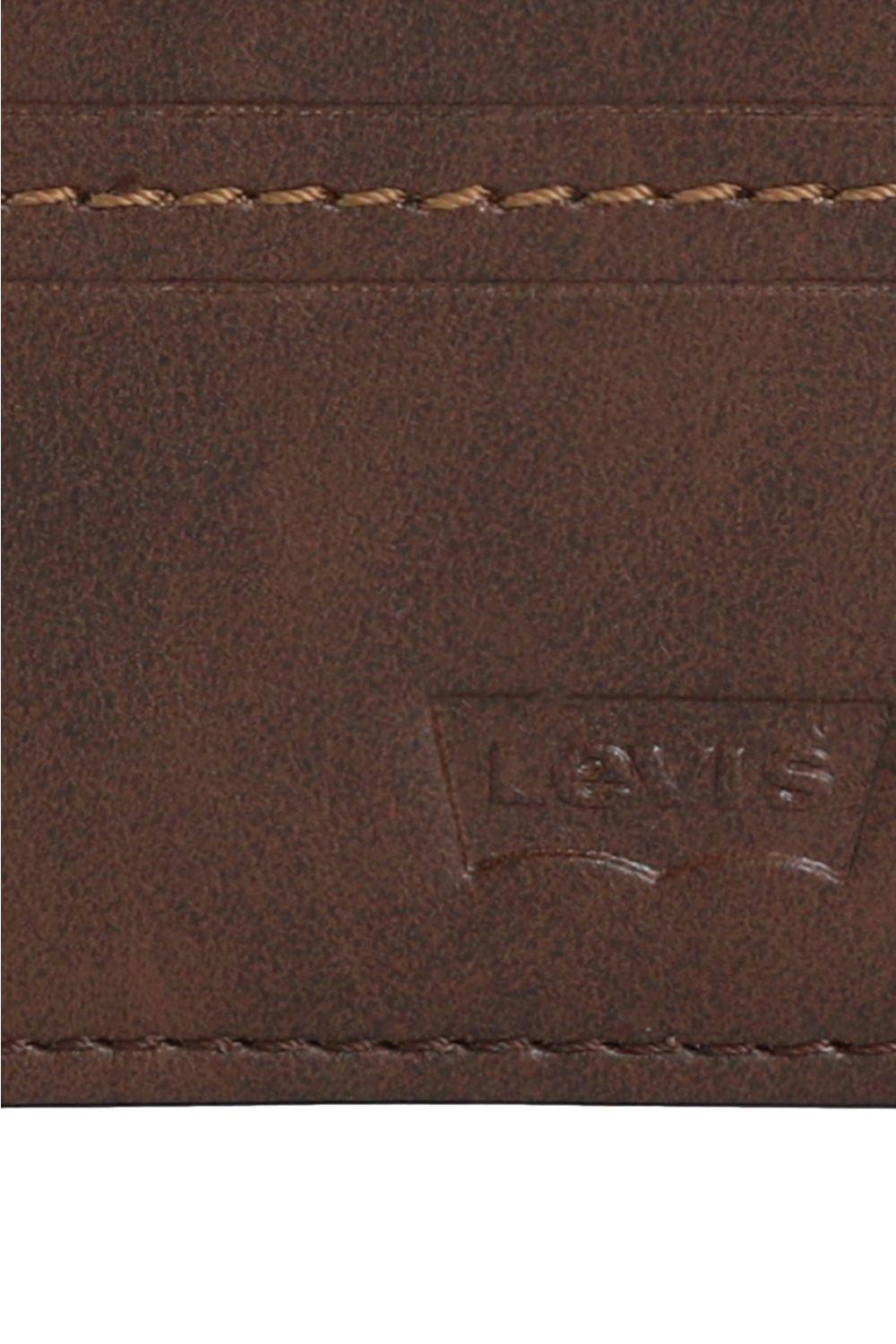 Billetera Hombre Bifold Café Levis 87522-0169-3