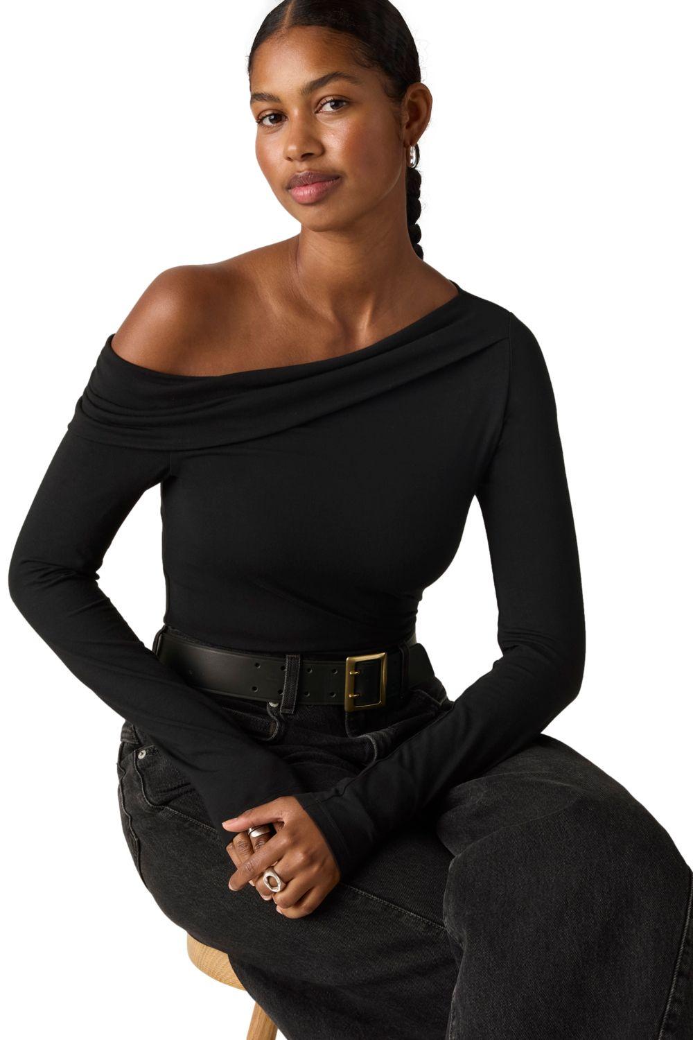 Polera Mujer Clara Off Shoulder Negro Levis 005IT-0000-2