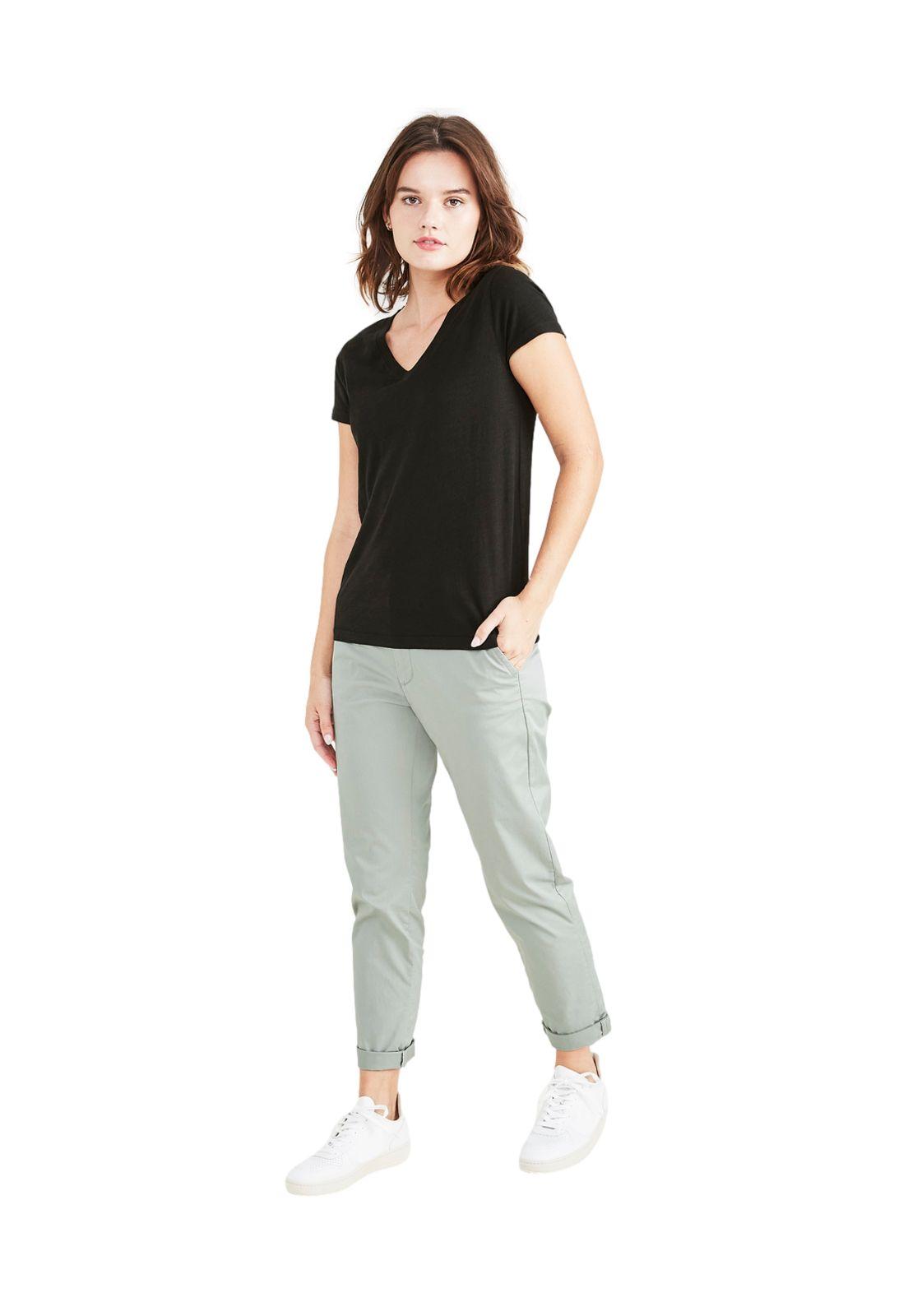 Polera Mujer V-neck Slim Fit Negra A1759-0001-2