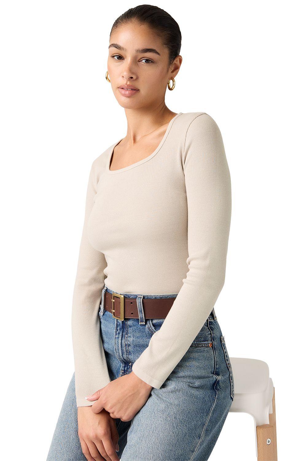 Polera Mujer Essential Neck Gris Levis 005IO-0009-2