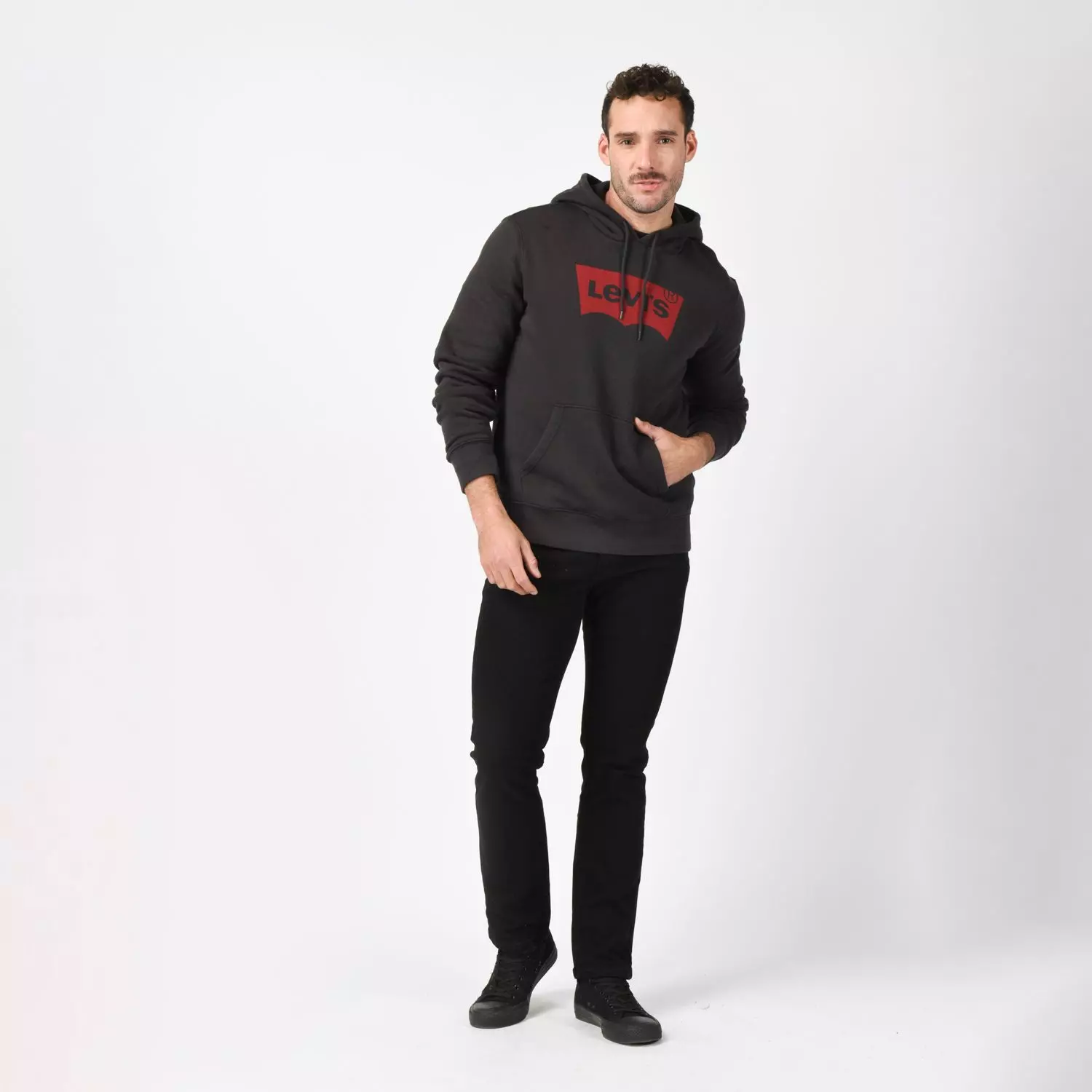 Polerón Hombre Regular Fit Liso Logo Negro Levis 38797-0003-3