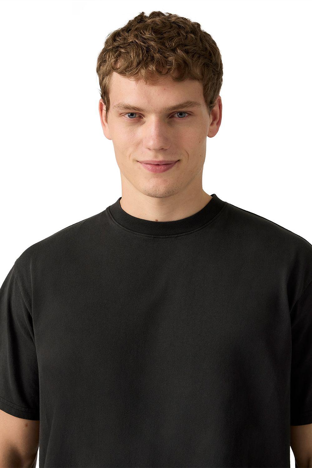 Polera Hombre Cropped Tee Negro Levis 0049F-0025-3