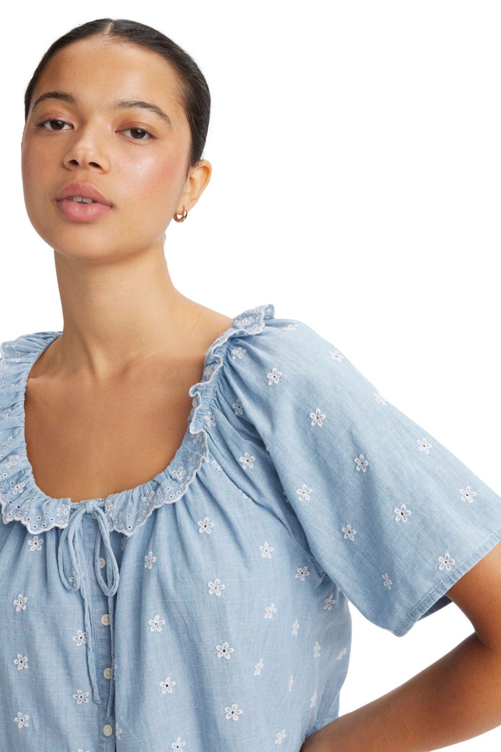 Blusa Mujer Lyca Manga Corta Celeste Levis A8675-0011-3