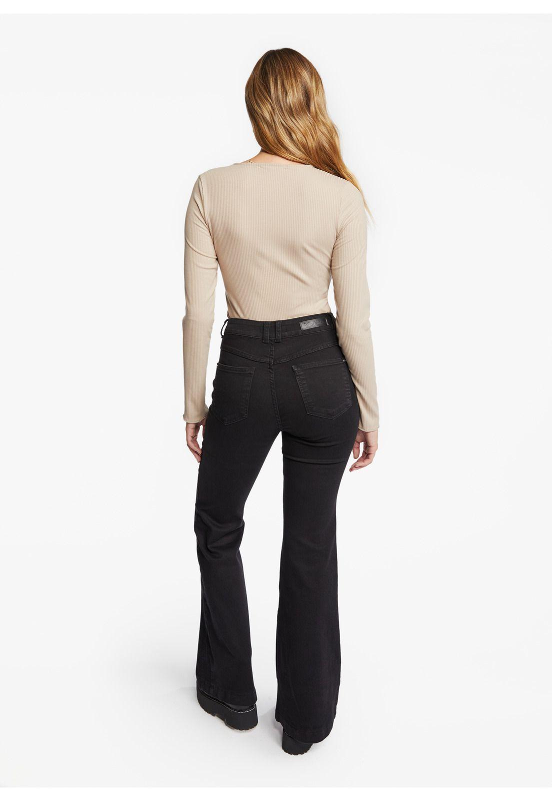 Jeans Julieta Black Flare Corte en Costado Negro Efesis-3