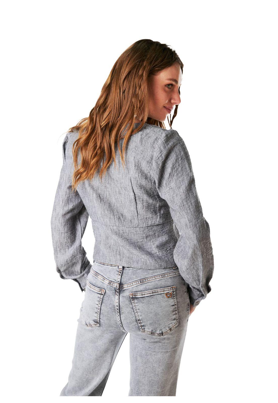 BLUSA KENIA REGULAR BORDADO ESCOTE GRIS EFESIS-3