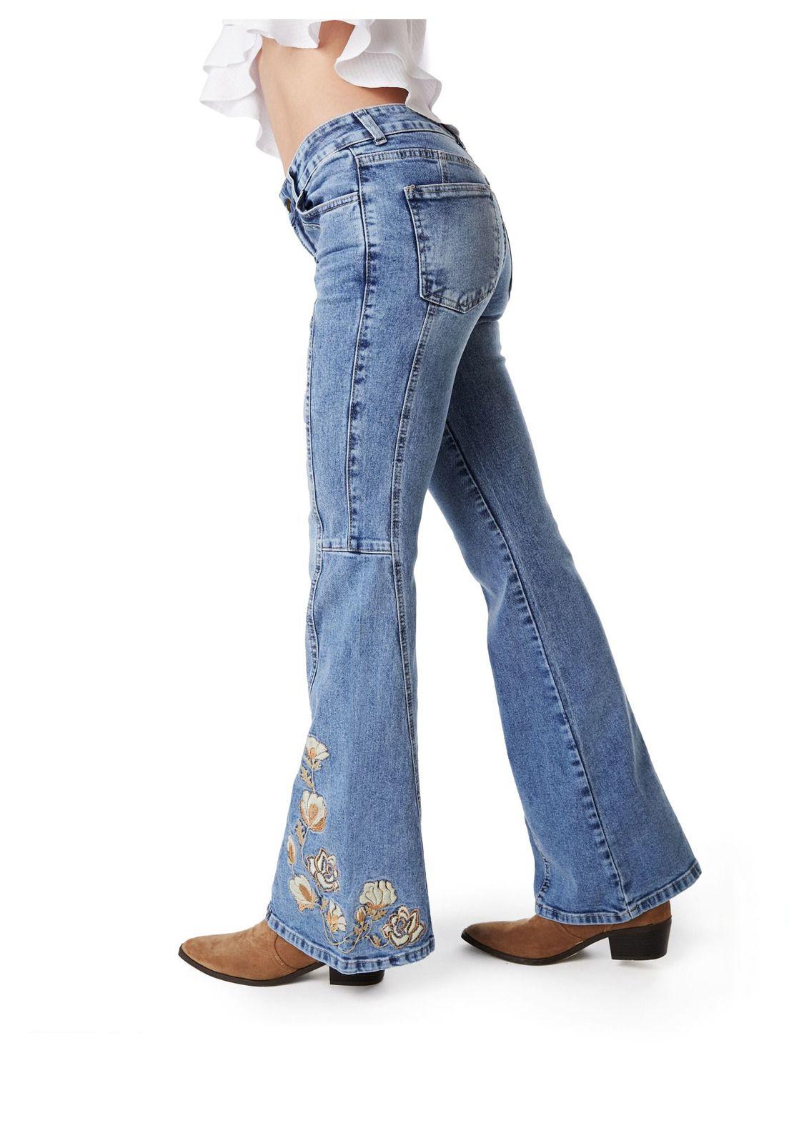 JEANS CURVI FLARE CORTES Y BORDADO AZUL EFESIS-2