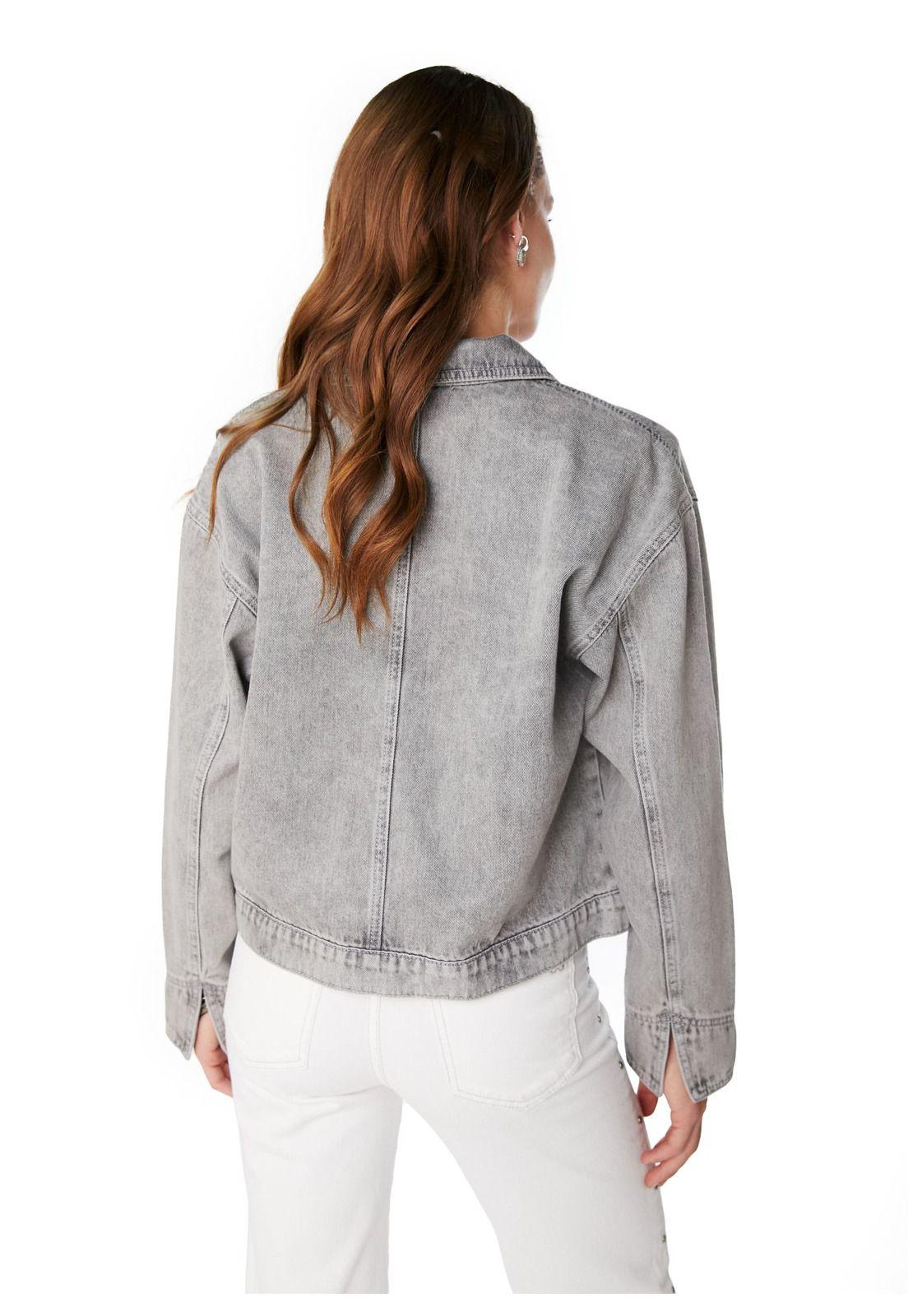 CHAQUETA KODA OVERSIZE CROP GRAVILLADA NEGRO EFESIS-3