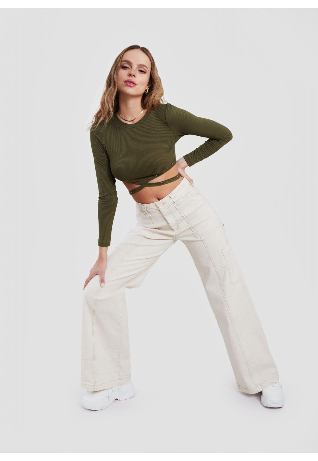 Polera Lia Crop Pabilos Decorativos Verde Efesis-4