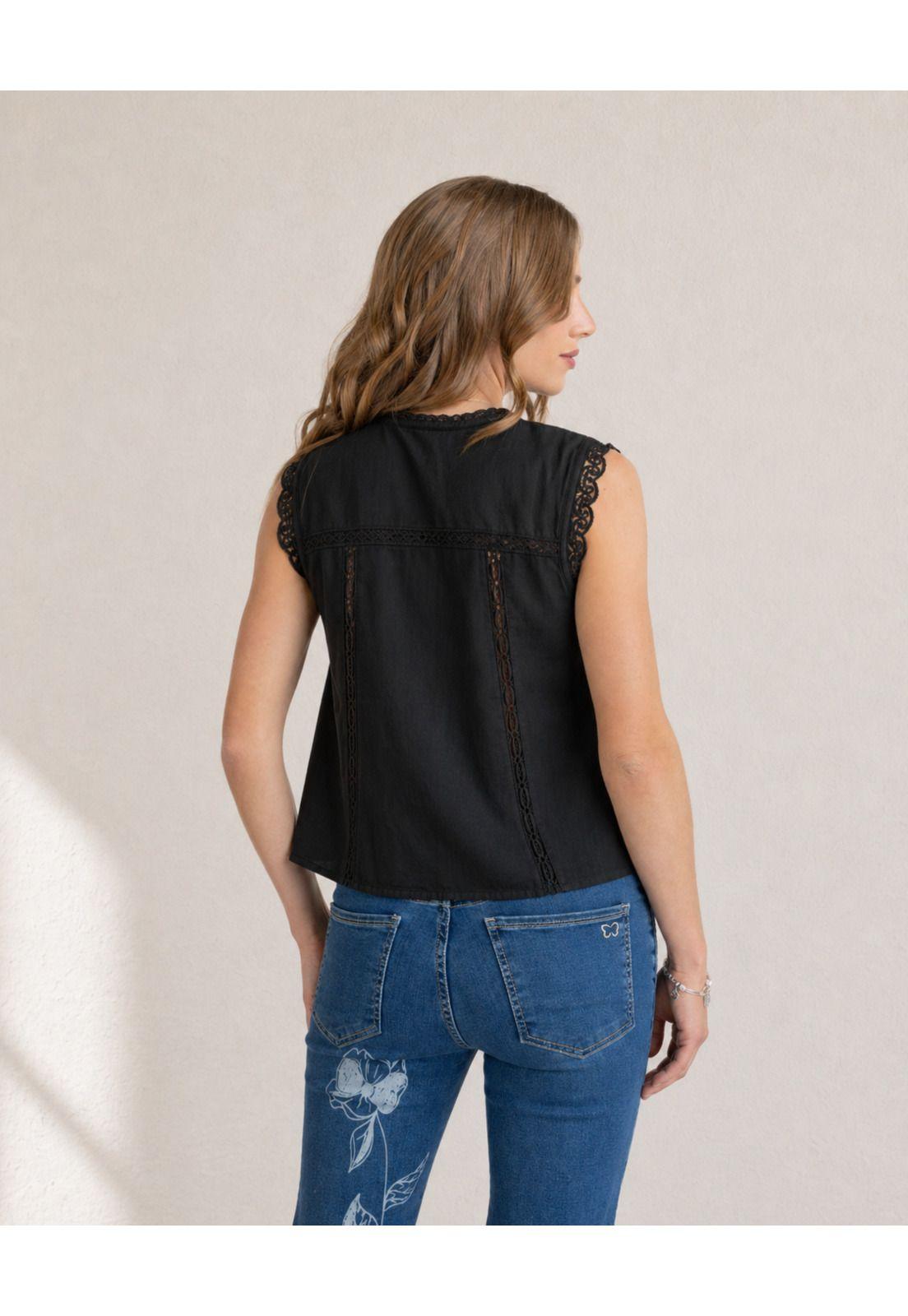 BLUSA LOREIN BRODERIE AMARRAS NEGRO EFESIS-3