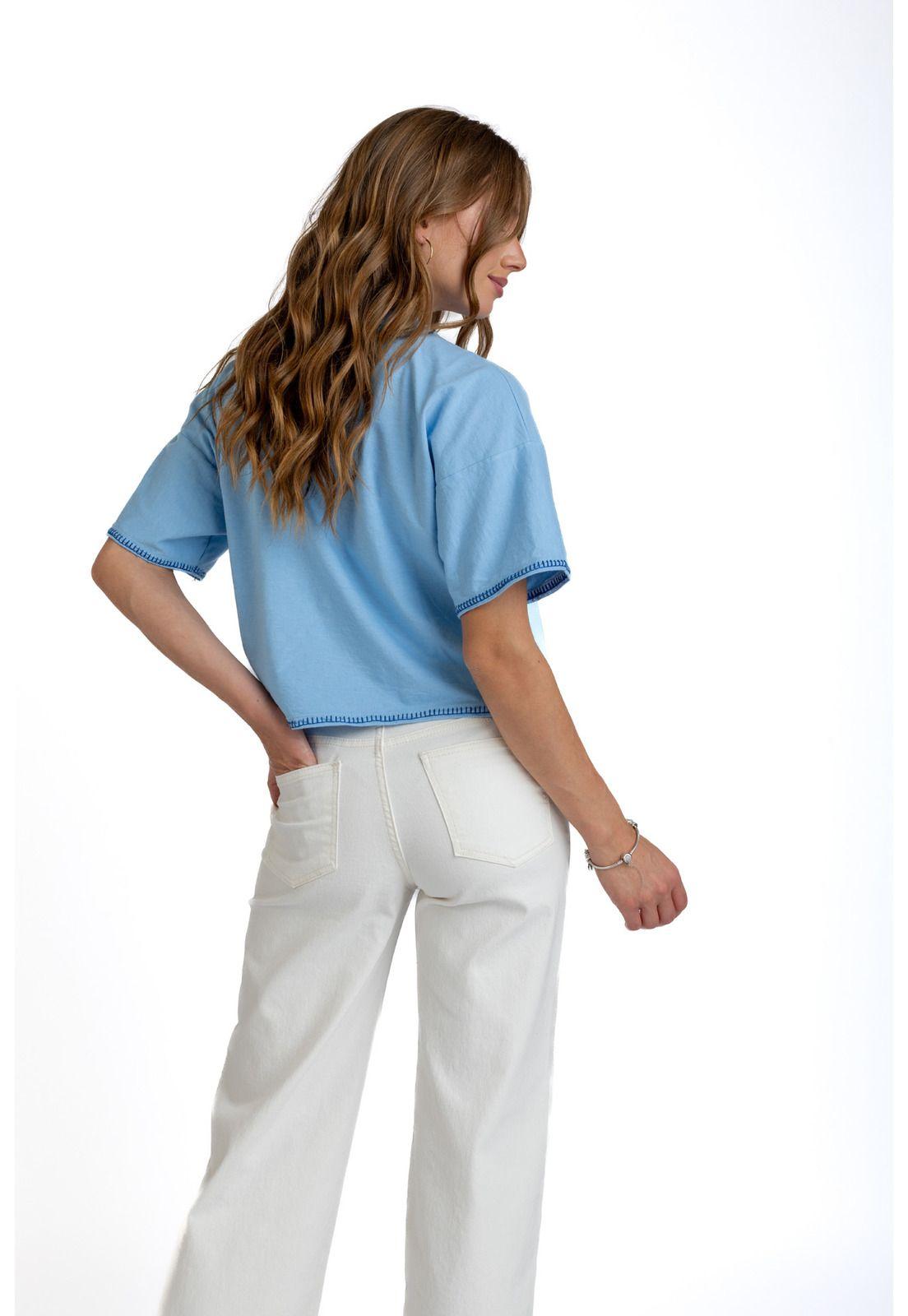 POLERA BIANCHI CROP OVERSIZE C/ BORDADO CELESTE EFESIS-3