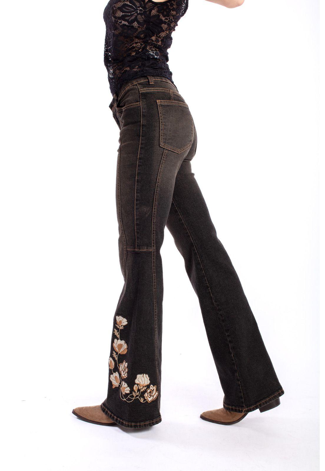 JEANS CURVI FLARE CORTES Y BORDADO EFESIS-2