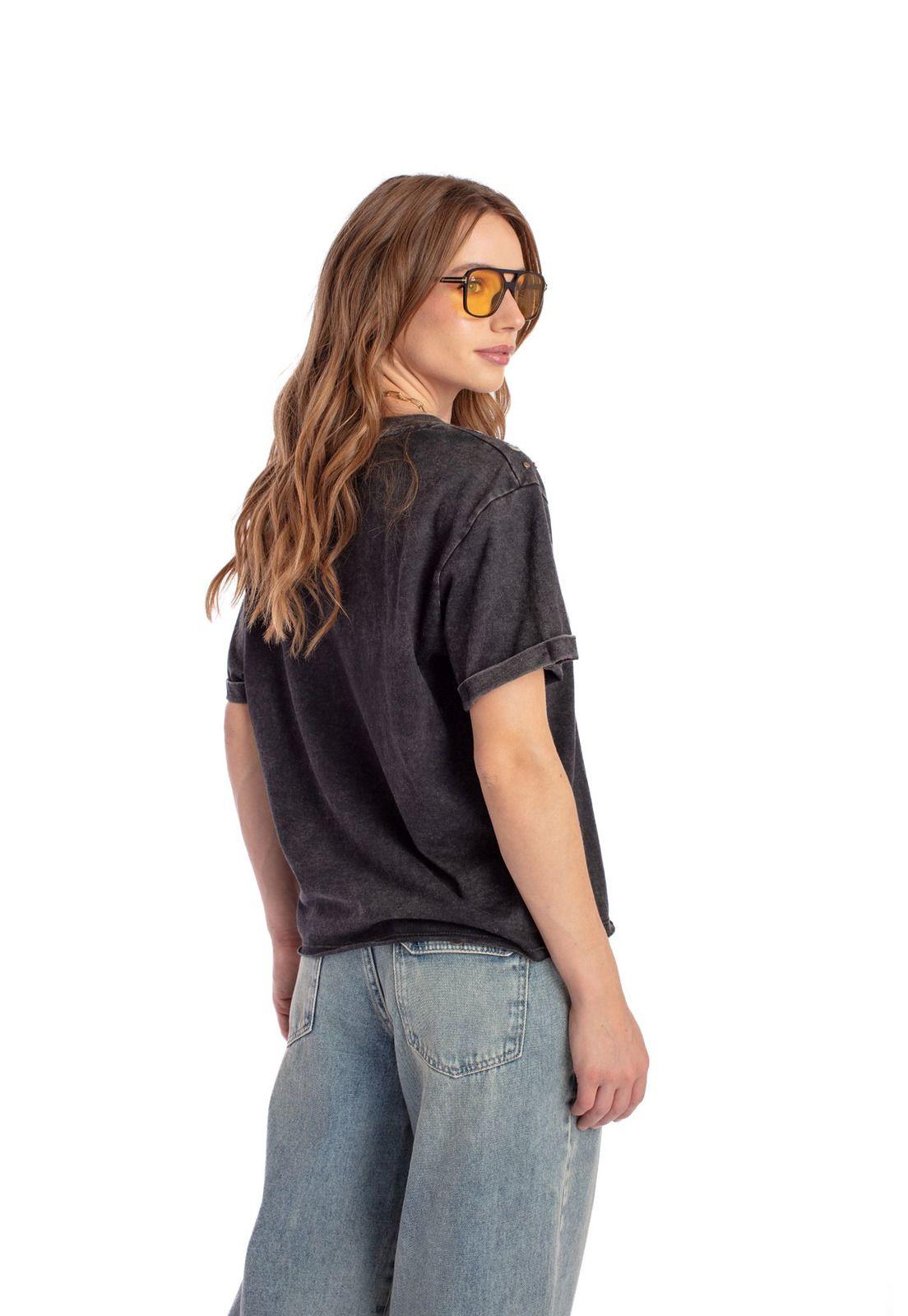 POLERA AMELI REGULAR GRAVILLADA OJETILLOS EN HOMBROS GRIS EFESIS-4