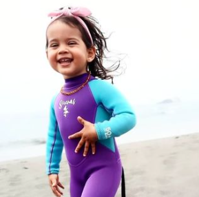 Traje de Agua Sirenas Morado talla 10 UV50+-2