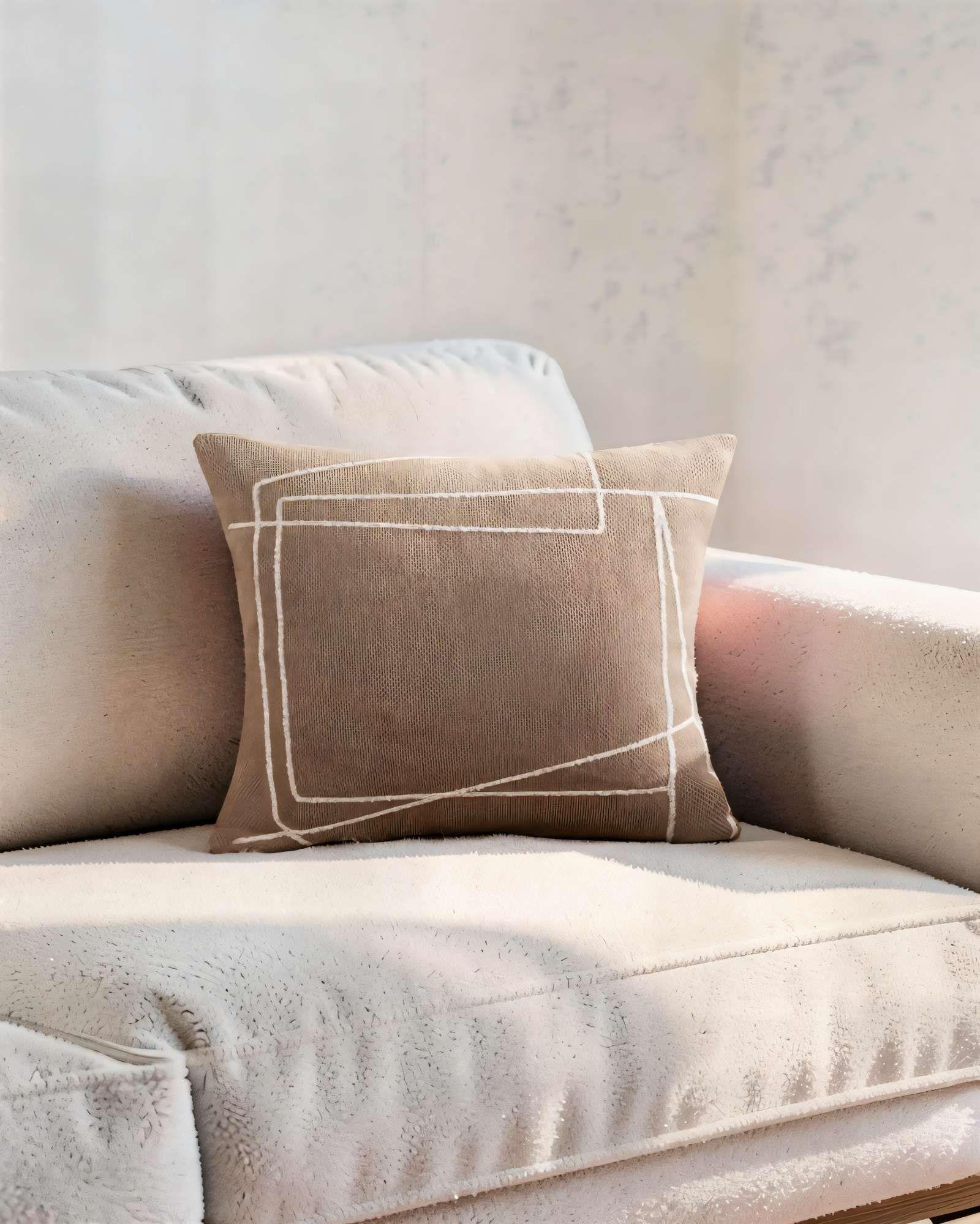 PACK DE 2 FUNDAS DE COJIN 45CMX45CM BORDADO DE LINEA COLOR CAFÉ-2