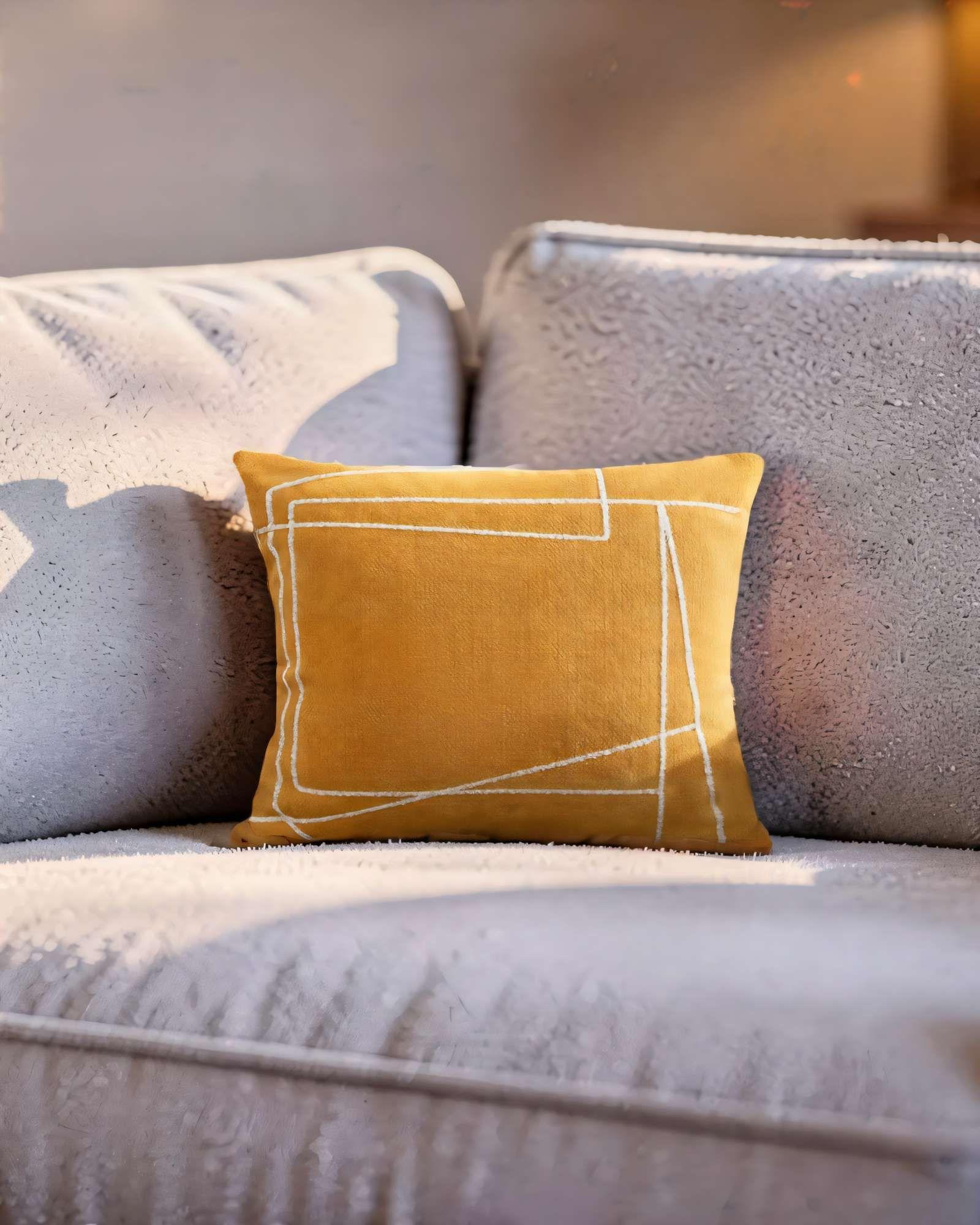 PACK DE 2 FUNDAS DE COJIN 45CMX45CM BORDADO DE LINEA COLOR AMARILLO-2