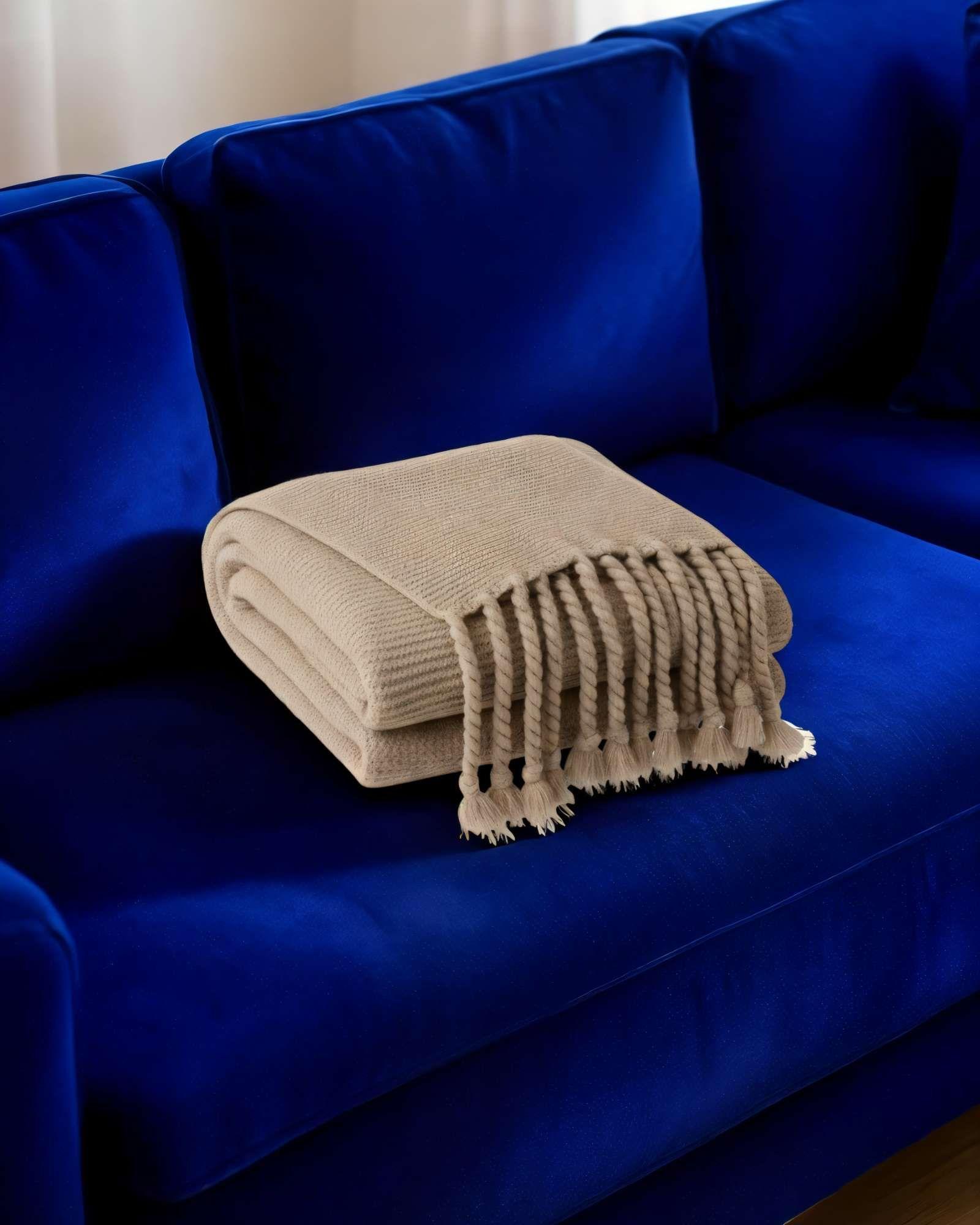 MANTA CHENILLE CON FLECOS DE SOGA TRENZADOS COLOR CAFÉ CLARO-3