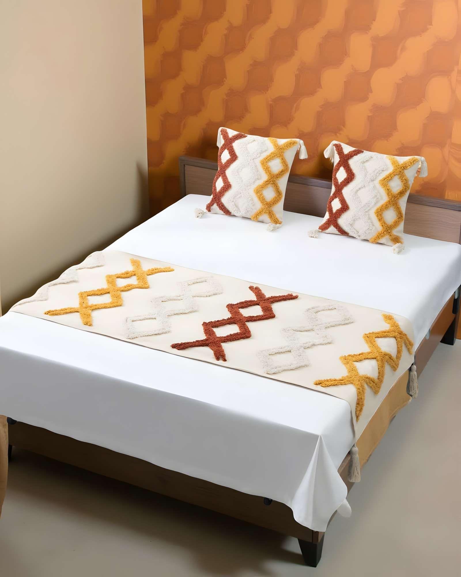 PIECERA BORDADA CON DOS FUNDAS MODELO BOHO BEIGE 05-3