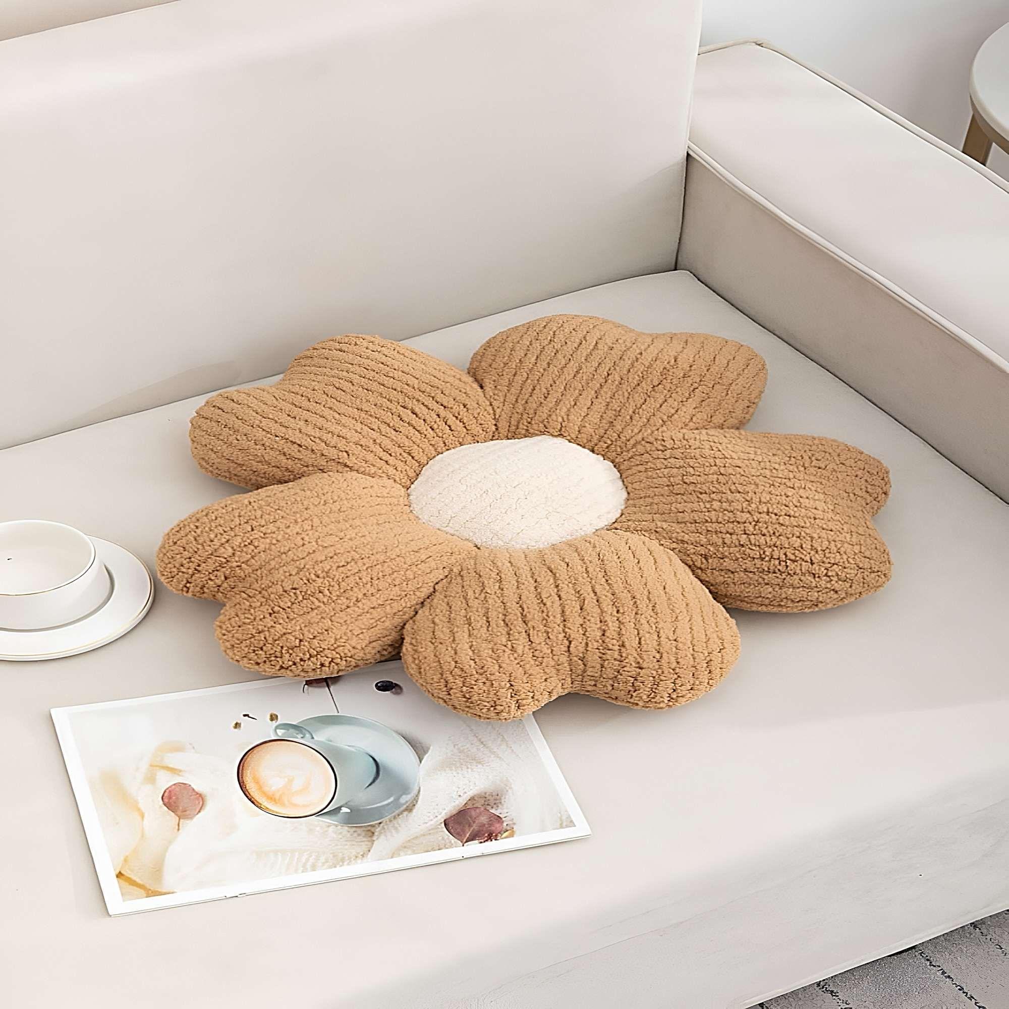 PACK DE 2 COJINES EN FORMA DE FLOR CAFÉ-3