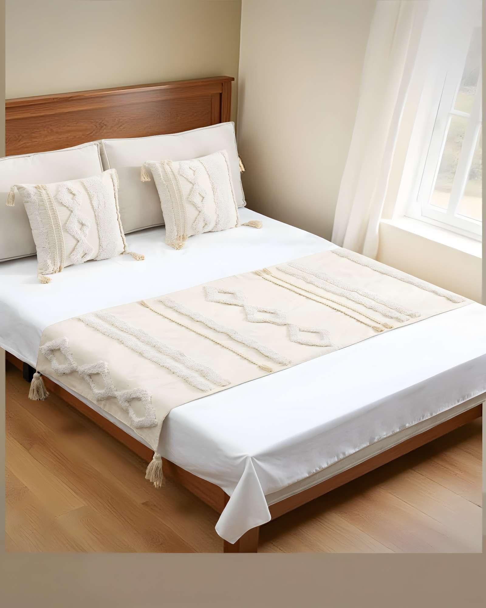 PIECERA BORDADA CON DOS FUNDAS MODELO BOHO BEIGE 06-2